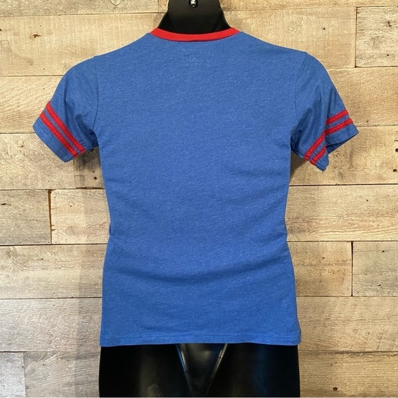 🛍️3/$30 Marvel women’s captain America factory faded t-shirt in size large - Picture 3 of 6